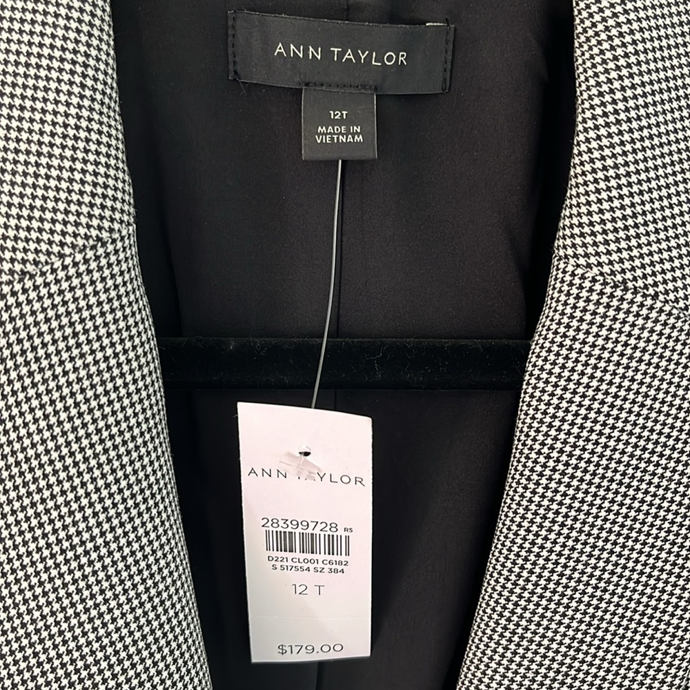 Women’s Ann Taylor Houndstooth Jacket - Picture 3 of 7